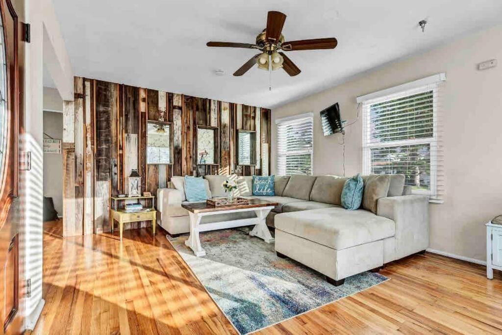 Casa de férias Rustic Coastal Retreat In Sunset Cliffs Three Beds & Two Baths